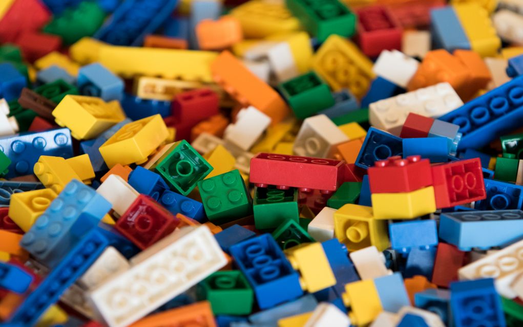 Η Lego εξαγοράσει το μουσείο Madame Tussauds και τη ρόδα του Λονδίνου