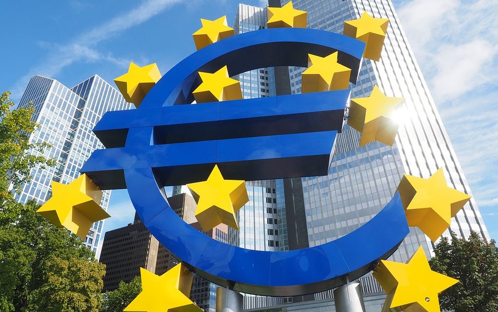 Η Ευρωπαϊκή Κεντρική Τράπεζα παρέχει ρευστότητα στη Σερβία και την Αλβανία