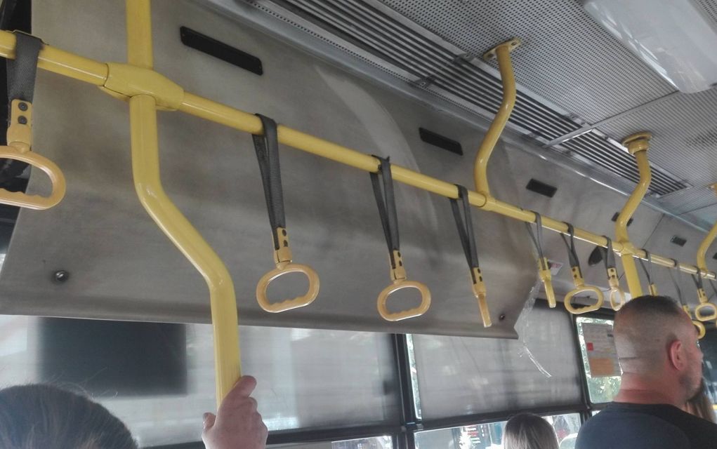 Θεσσαλονίκη: Αναστάτωση από αιμορραγία σε λεωφορείο του ΟΑΣΘ (pics)