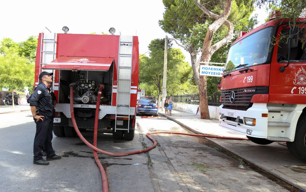 Θρίλερ στην άσφαλτο: Φωτιά σε λεωφορείο του ΚΤΕΛ Θεσσαλονίκης