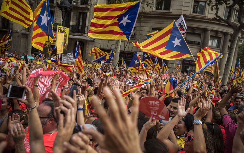 Χιλιάδες διαδηλωτές στη Βαρκελώνη για την ανεξαρτησία της Καταλονίας