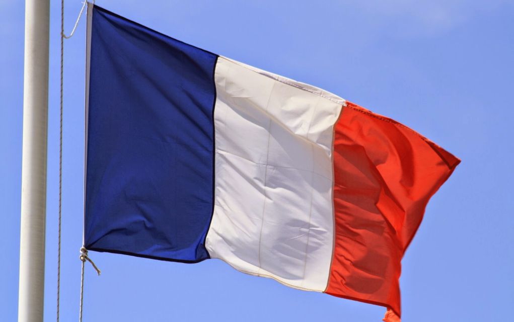 Γαλλία: Πάνω από 2.000 νέα κρούσματα σε 24 ώρες