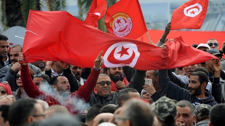 Νέα επεισόδια στην Τυνησία μετά την αυτοπυρπόληση φωτογράφου