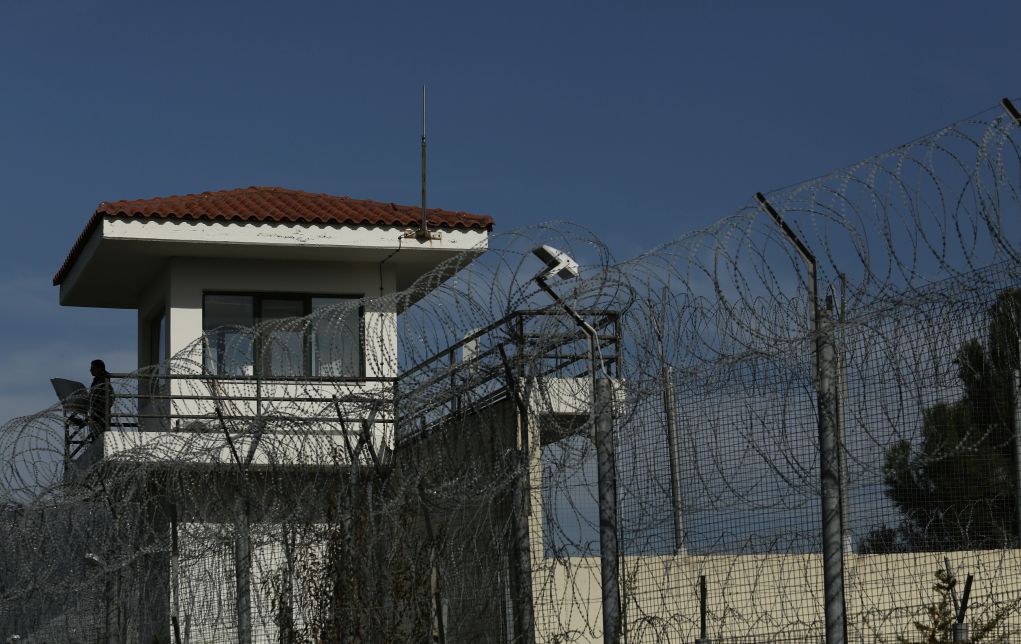 Κορυδαλλός: Απόδραση κρατουμένου που είχε καταδικαστεί για ανθρωποκτονία