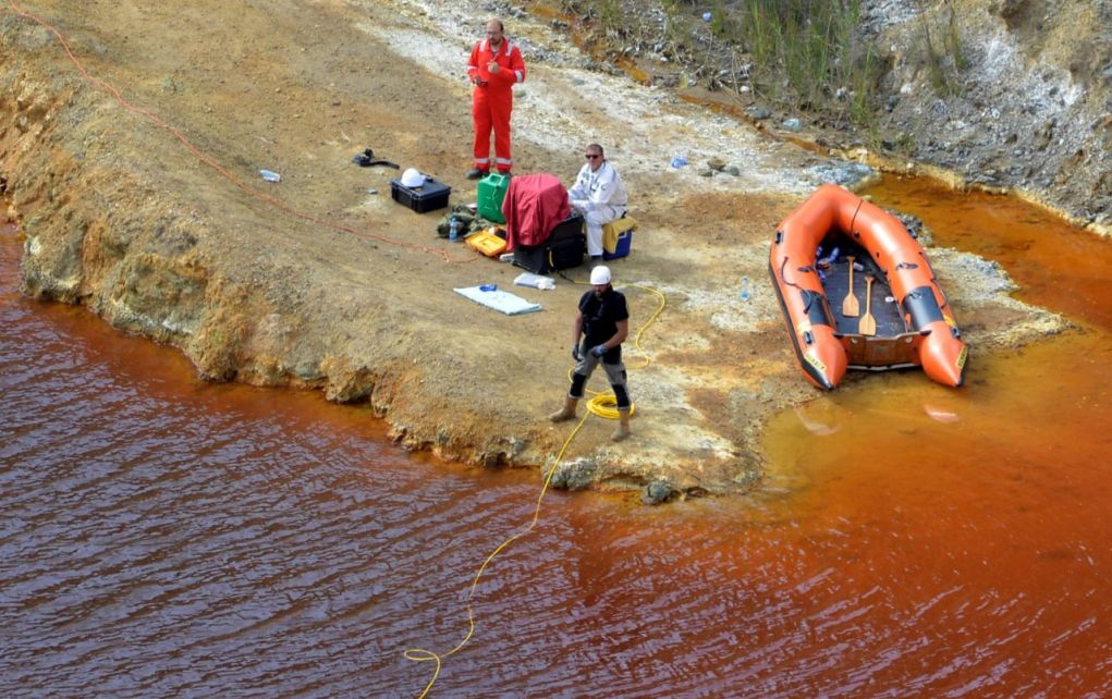 Υπόθεση serial killer: Βρέθηκε η τρίτη βαλίτσα στην Κόκκινη Λίμνη