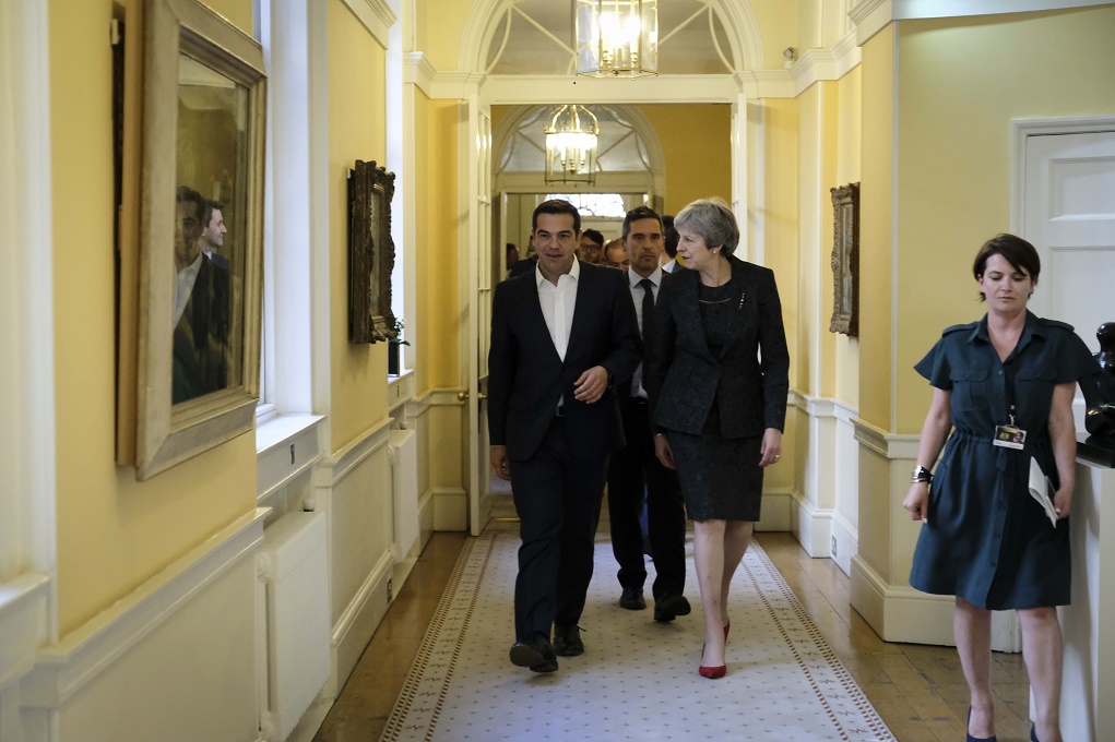 ΣΥΡΙΖΑ: "Ο Τσίπρας είχε ζητήσει από την Μέι επιστροφή των Γλυπτών"