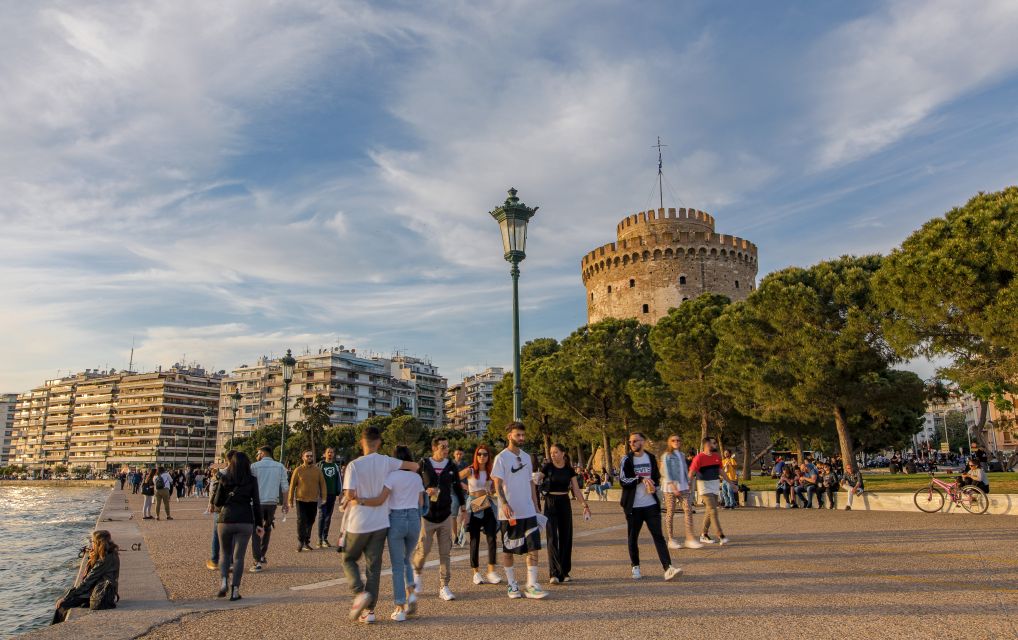 Θεσσαλονίκη: Νέα φαινόμενα συνωστισμού έξω από μπαρ