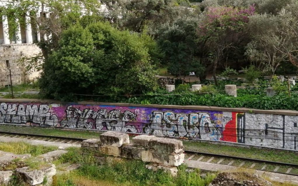 Δ. Αθηναίων: Αντιγκράφιτι επιχείρηση σε γραμμές ΗΣΑΠ - Πάρκο Θησείου
