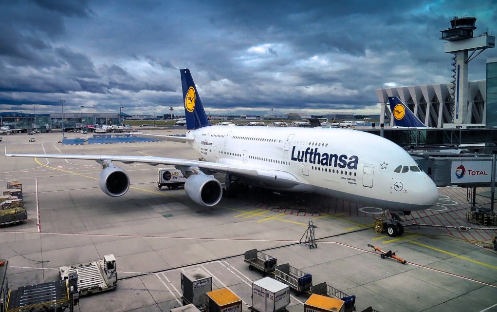 Lufthansa: Διακόπτει τις πτήσεις στον εναέριο χώρο της Λευκορωσίας