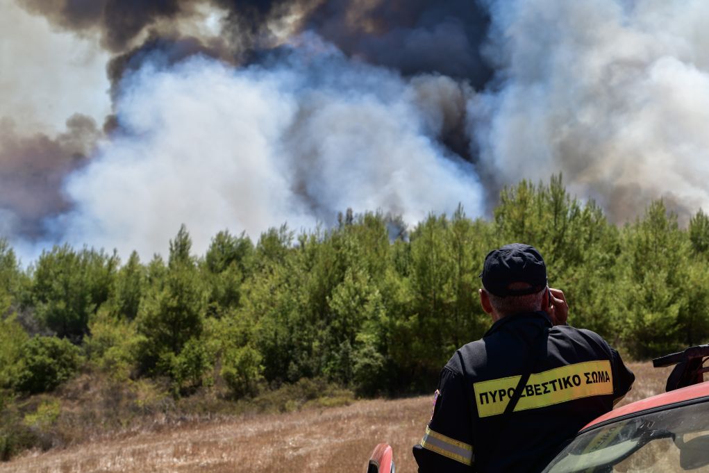 Φωτιά Μάνη: Μήνυμα του 112 στους κατοίκους – Ενισχύονται οι πυροσβεστικές δυνάμεις