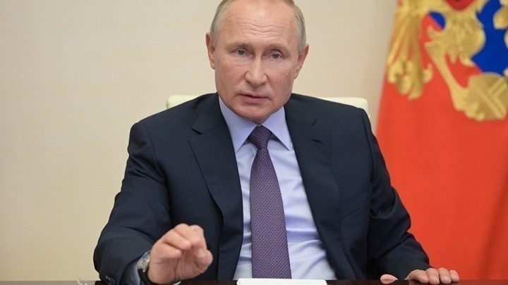 Βλ. Πούτιν σε πολίτες: Τηρείτε τα μέτρα προστασίας, για να μην υπάρξουν ευρείας κλίμακας περιορισμοί