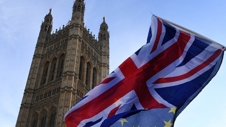 Βρετανοί αξιωματούχοι: 30%-40% οι πιθανότητες για εμπορική συμφωνία ΕΕ-Ηνωμένου Βασιλείου
