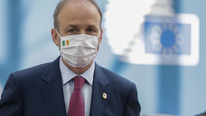 Covid-19: Σε αυτο-απομόνωση η ιρλανδική κυβέρνηση, αφού ασθένησε ο υπουργός Υγείας