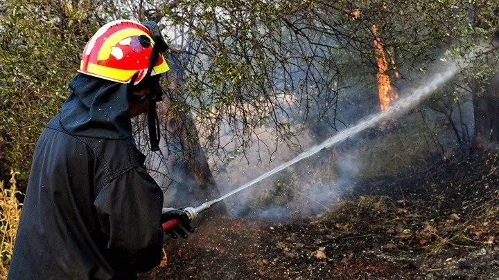 Κλιμάκιο της Διεύθυνσης Αντιμετώπισης Εγκλημάτων εμπρησμού στην περιοχή του Δήμου Σαρωνικού για την εξιχνίαση των αιτιών της πυρκαγιάς