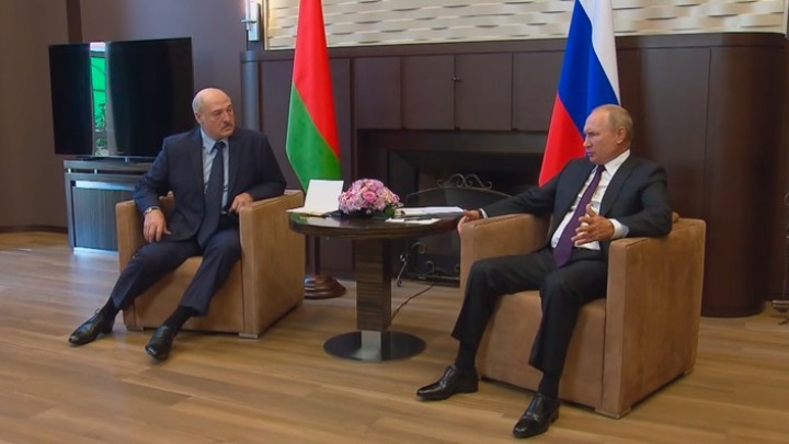 Κρεμλίνο: Στις συνομιλίες Πούτιν-Λουκασένκο δεν τέθηκε θέμα προμήθειας της Λευκορωσίας με νέα όπλα