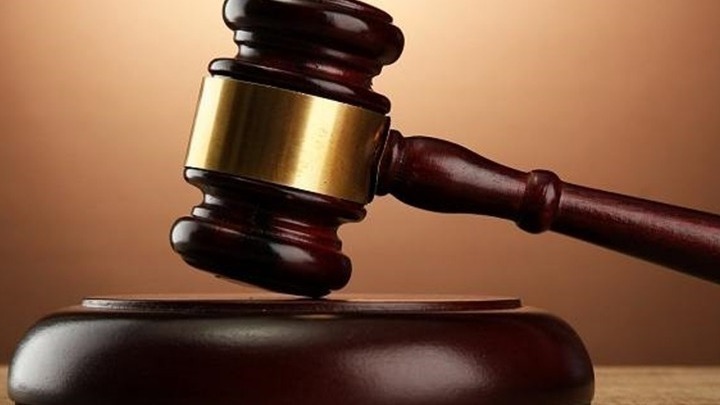 Νέα Σμύρνη: Ποινική δίωξη σε βαθμό κακουργήματος σε τρεις άνδρες για το βιασμό που κατήγγειλε 25χρονη