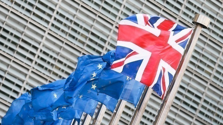 Brexit: "Πιστή εφαρμογή" της εμπορικής συμφωνίας θέλει η Φον ντε Λάιεν