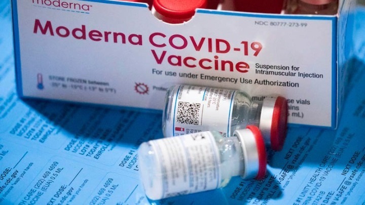 Κορονοϊός - Ειδικοί προειδοποιούν: Η τρίτη δόση του εμβολίου μπορεί να οδηγήσει σε περισσότερους θανάτους