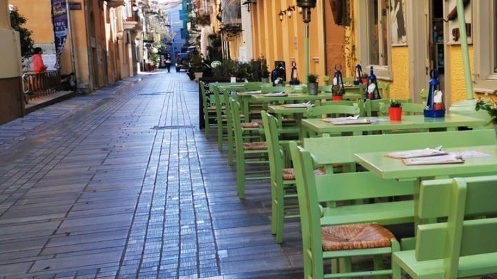 Θεσσαλονίκη: "Πράσινο φως" για τη νέα κανονιστική πράξη για τα καταστήματα εστίασης