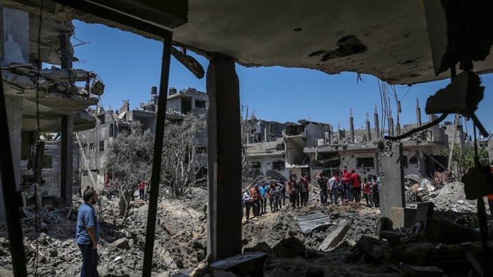 Το Ισραήλ βομβαρδίζει για πέμπτη νύχτα τη Γάζα- Αμερικανός απεσταλμένος στην περιοχή