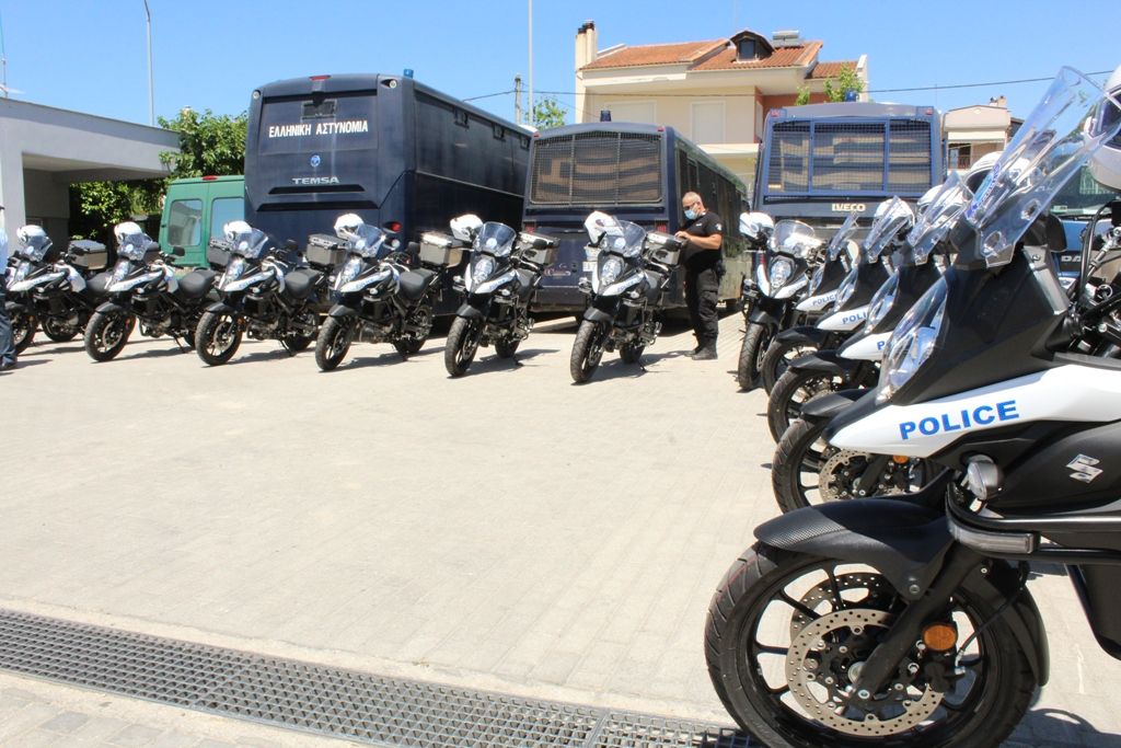 Περιφέρεια Θεσσαλίας: Παραδόθηκαν 16 νέες μοτοσυκλέτες για ενίσχυση του στόλου Αστυνομικών Υπηρεσιών (pics)