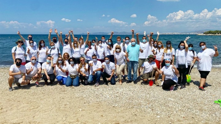 MSD: Εθελοντική δράση καθαρισμού της παραλίας του Αλίμου
