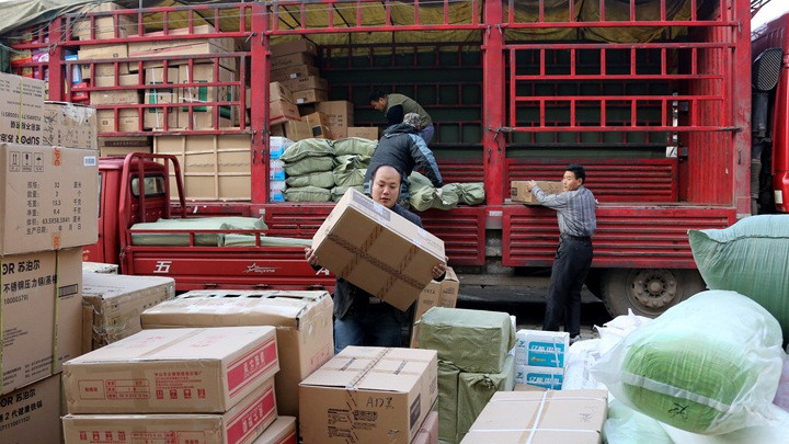 Κίνα: Αύξηση 12,4% κατέγραψαν οι πωλήσεις λιανικής καταναλωτικών αγαθών τον Μάιο