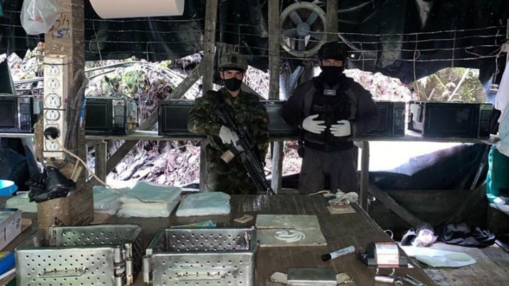 Κολομβία: Επιχείρηση του στρατού στη ζούγκλα - Κατασχέθηκαν 6... τόνοι κοκαΐνης (pics&vids)