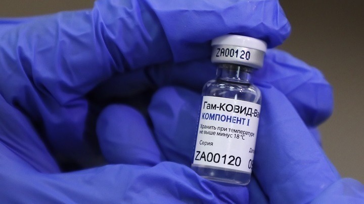 Σλοβακία: Ξεκίνησαν οι εμβολιασμοί με το ρωσικό εμβόλιο Sputnik