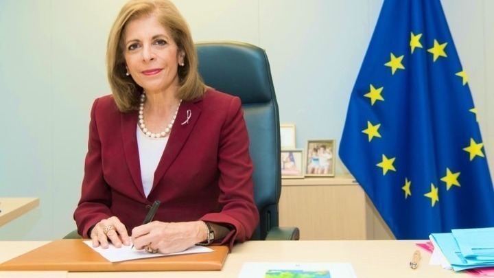 Στην Αθήνα η επίτροπος Υγείας της ΕΕ - Συναντήσεις αύριο με Μητσοτάκη - Κικίλια