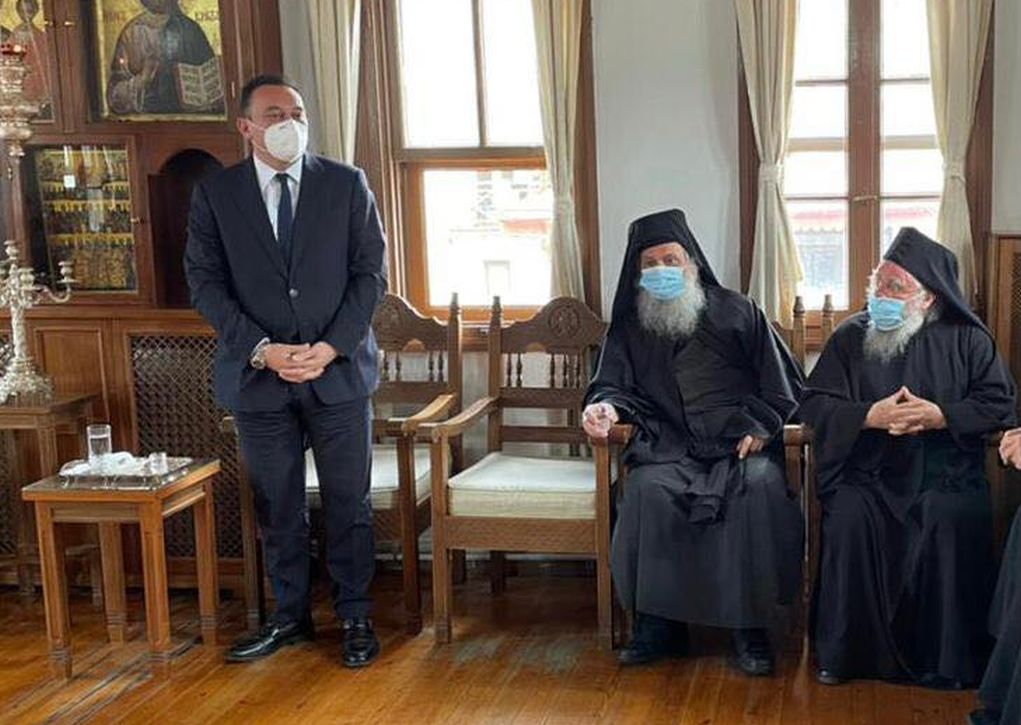 Στο Άγιο Όρος βρέθηκε ο υφυπουργός Εξωτερικών Κωνσταντίνος Βλάσης (pics)