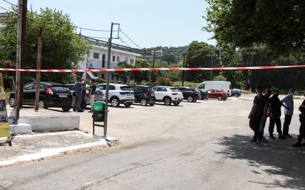 Έγκλημα στην Κέρκυρα : Σχεδόν εξ' επαφής οι πυροβολισμοί στα δύο θύματα του 67χρονου αυτόχειρα, σύμφωνα με τον ιατροδικαστή