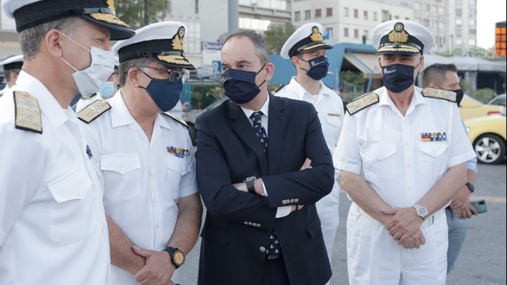 Η ατζέντα της ημέρας - Ο Γ. Πλακιωτάκης παρακολουθεί ελέγχους για την τήρηση των υγειονομικών μέτρων στα καράβια
