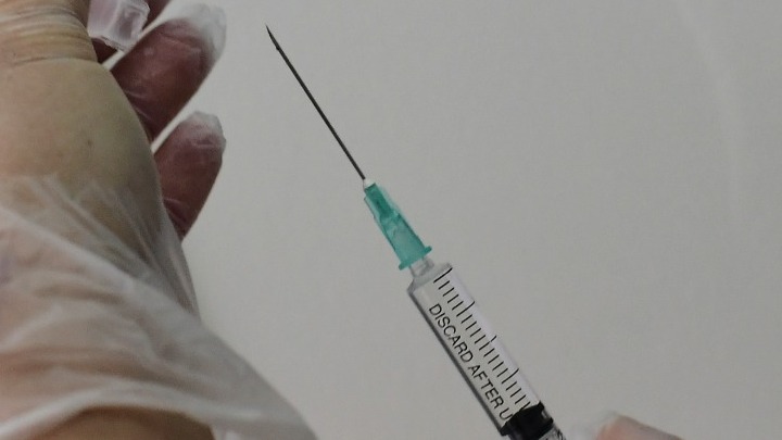 Ιρλανδία: Προχωράει στον εμβολιασμό των παιδιών ηλικίας 12-15 ετών