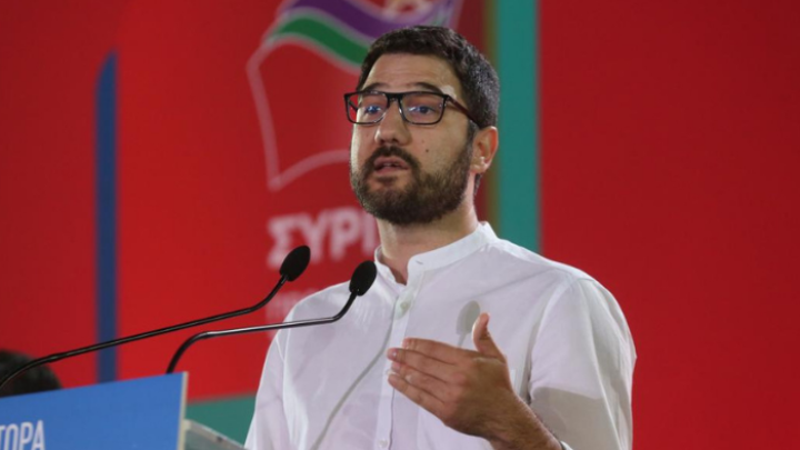 Ηλιόπουλος: “Σε “ώρα ληστείας” έφερε το ασφαλιστικό στη Βουλή η κυβέρνηση