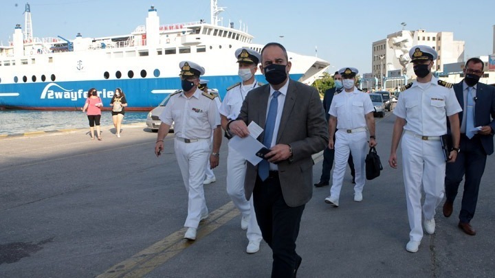 Λιμάνι-Πειραιάς: Έλεγχος των μέτρων κατά της Covid-19 (vid)