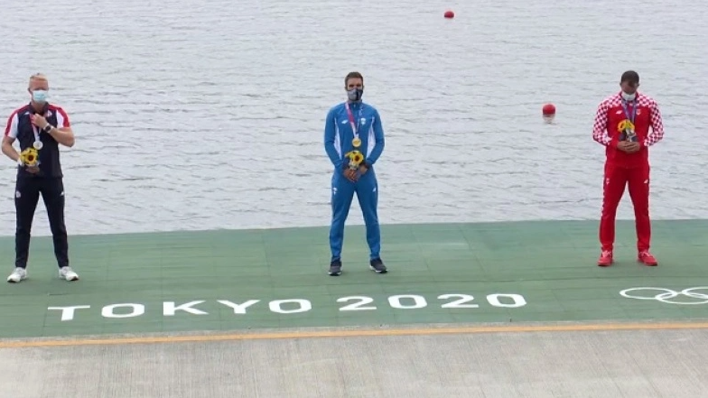 Oλυμπιακοί Αγώνες: Η απονομή του χρυσού μεταλλίου στον Στέφανο Ντούσκο - Ακούστηκε ο εθνικός μας ύμνος στο Τόκιο (vid)