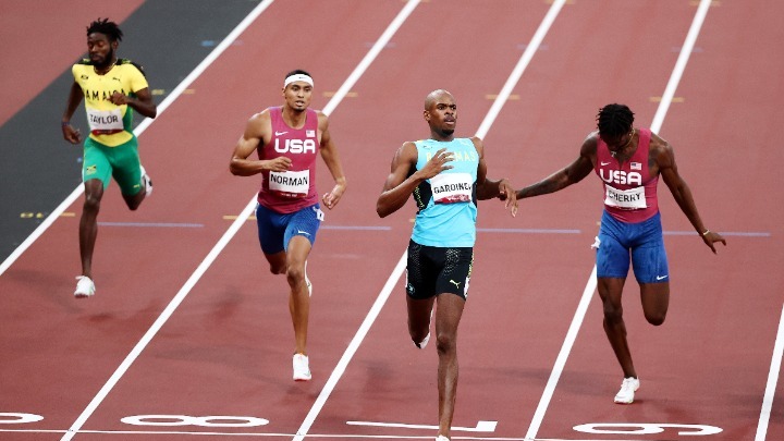 Εκτός βάθρου οι Αμερικανοί στα 400 μέτρα - «Χρυσός» ο Γκάρτινερ από τις Μπαχάμες