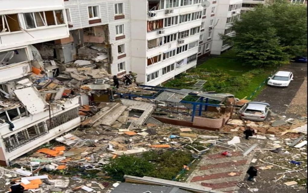 Ρωσία: Έκρηξη σε 9όροφο κτίριο - Δύο νεκροί (vids)