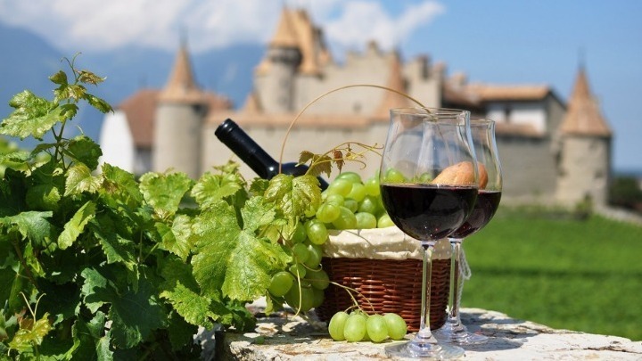 Γαλλία: Σε ιστορικά χαμηλά επίπεδα η παραγωγή οίνου
