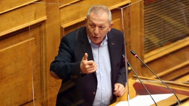 ΚΚΕ - Θεοδωράκης: Ζήτησε διακοπή εργασιών στην Βουλή